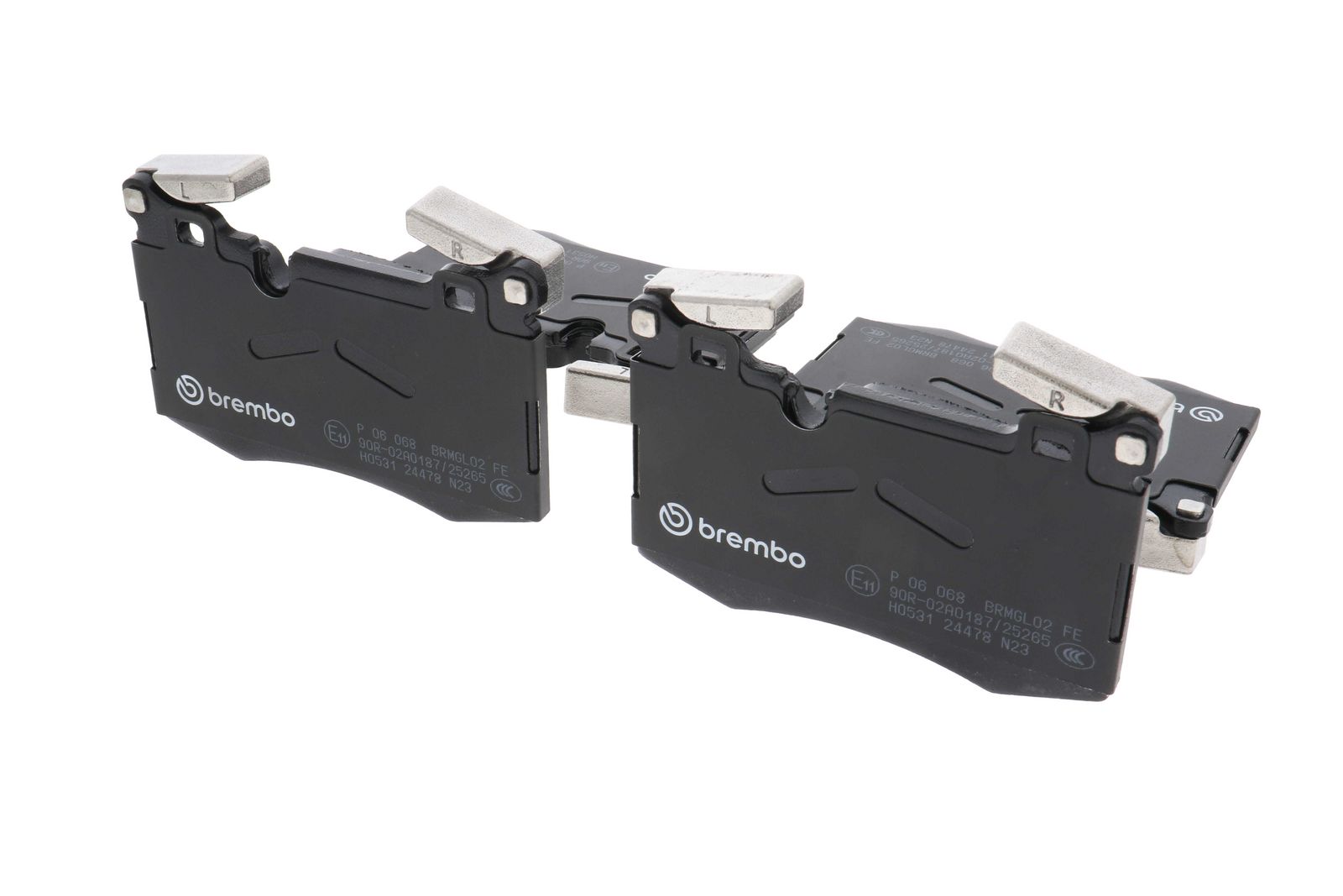 PRIME Low-Met Front Disc Brake Pad Set - P06068_17