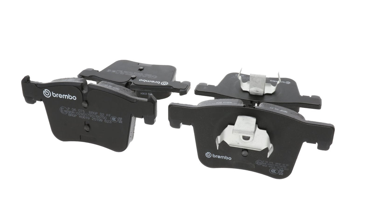 PRIME Low-Met Front Disc Brake Pad Set - P06075_17